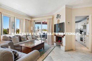 Ático en venta en Elviria en Marbella