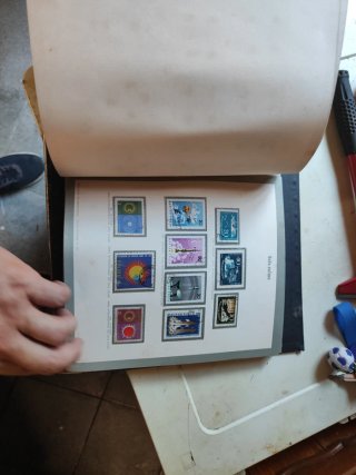 Volume Francobolli 303