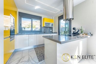 Chalet en venta en Cala de Finestrat en Finestrat