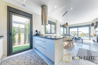 Chalet en venta en Cala de Finestrat en Finestrat