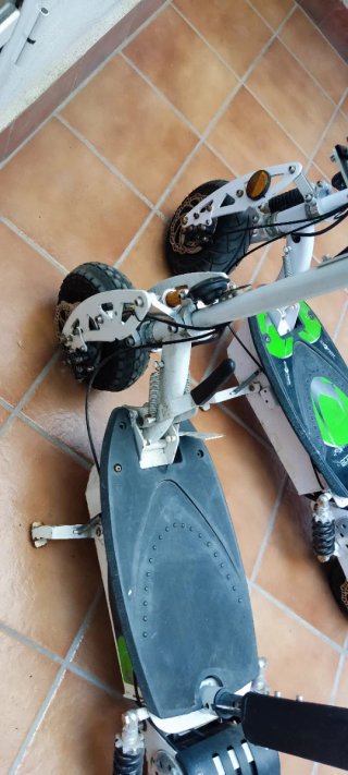 2 Patinetes Eléctricos