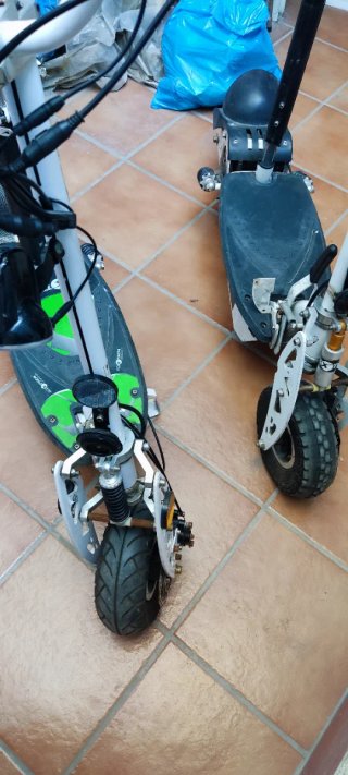 2 Patinetes Eléctricos