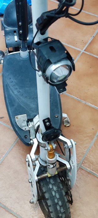 2 Patinetes Eléctricos
