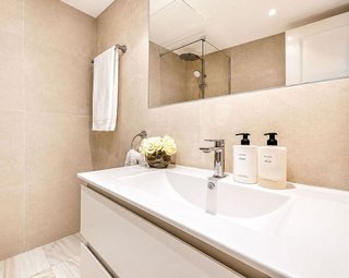 Piso en venta en Puerto Banús en Marbella