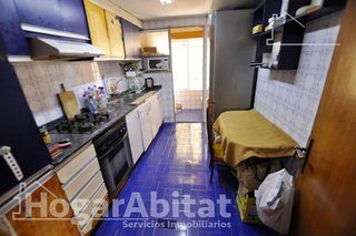 Piso en venta en Ciutat Jardí en Valencia