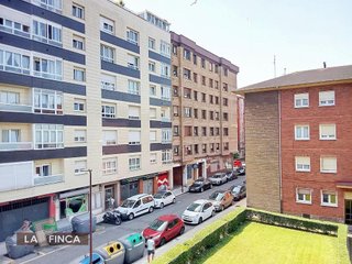 Piso en venta en Natahoyo en Gijón