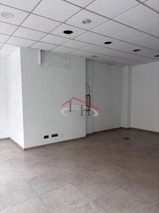 Local comercial en venta en La Chantría - La Lastra en León