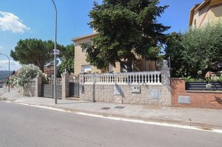 Chalet en venta en Llinars del Valles