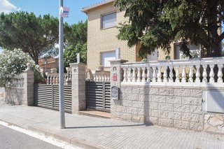Chalet en venta en Llinars del Valles
