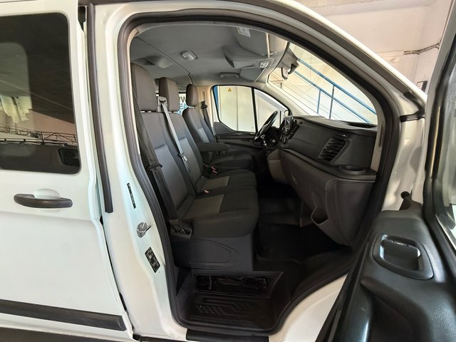 FORD TRANSIT CUSTOM 2.0 Tdci Ambiente Combi 9 plz.