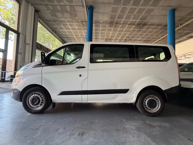 FORD TRANSIT CUSTOM 2.0 Tdci Ambiente Combi 9 plz.