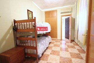 Chalet en venta en Núcleo Urbano en Pobla de Vallbona (la)