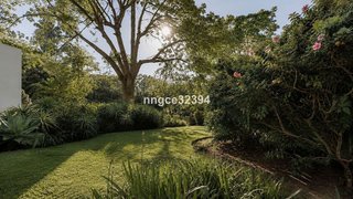 Casa pareada en venta en Nueva Andalucía centro en Marbella