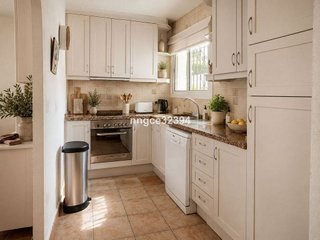 Casa pareada en venta en Nueva Andalucía centro en Marbella