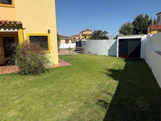Chalet en venta en La Granja-La Colina-Los Pastores en Algeciras