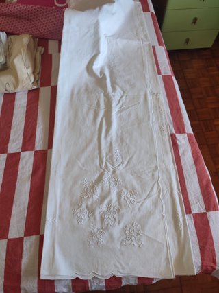 Tovaglia 12 posti 255x175 cm con tovaglioli