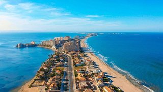 Casa adosada en venta en Yecla
