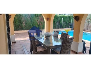 Chalet en venta en Montequinto en Dos Hermanas