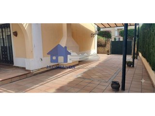 Chalet en venta en Montequinto en Dos Hermanas