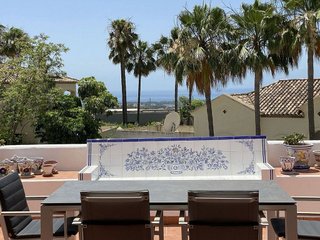 Casa adosada en venta en Los Arqueros-Puerto del Almendro en Benahavís