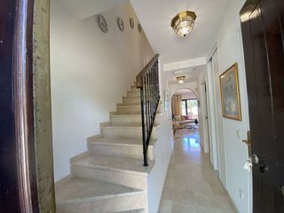 Casa adosada en venta en Los Arqueros-Puerto del Almendro en Benahavís
