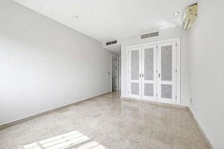 Casa adosada en venta en Nueva Andalucía centro en Marbella