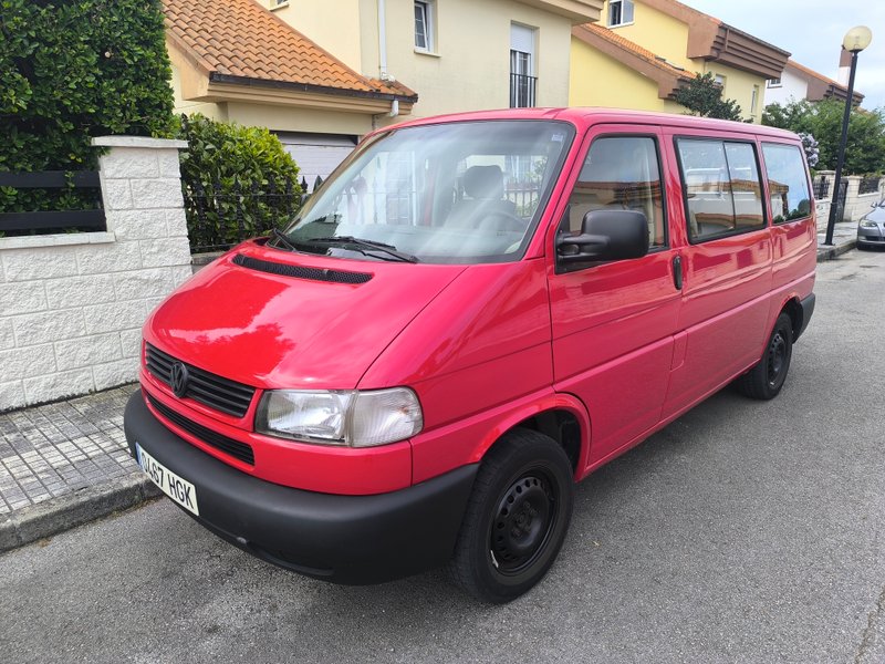 Volkswagen Multivan 2.5tdi 102CV - foto 1