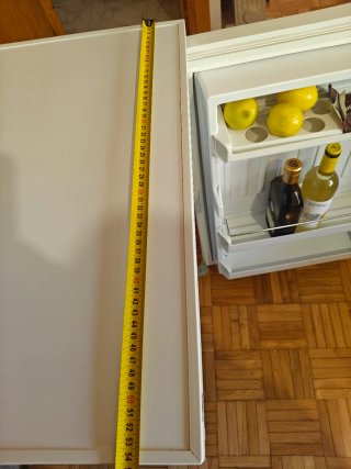 Nevera Balay 114L bajo encimera con congelador