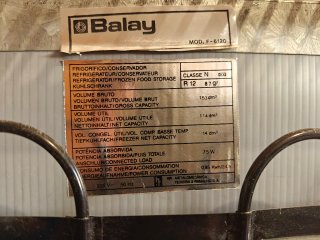 Nevera Balay 114L bajo encimera con congelador