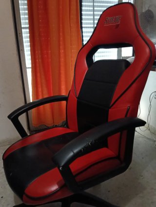 Silla Gamer Xtreme Roja y Negra Seminueva