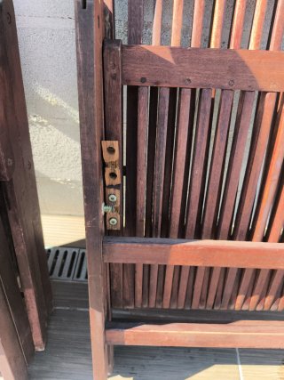 Sillas reclinables de madera