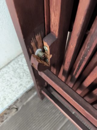 Sillas reclinables de madera