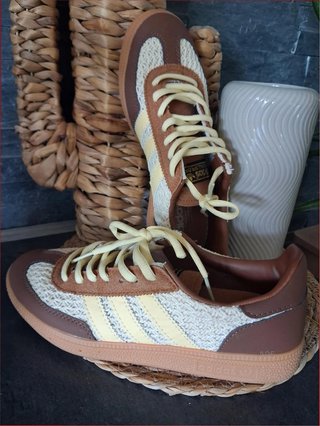 Adidas Samba Talla 39 Beige/Marrón