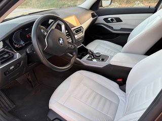 BMW 330e 2021
