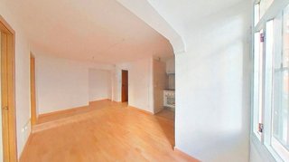 Piso en venta en Les Roquetes en Barcelona