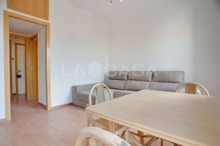 Piso en venta en El Camp de l'Arpa del Clot en Barcelona