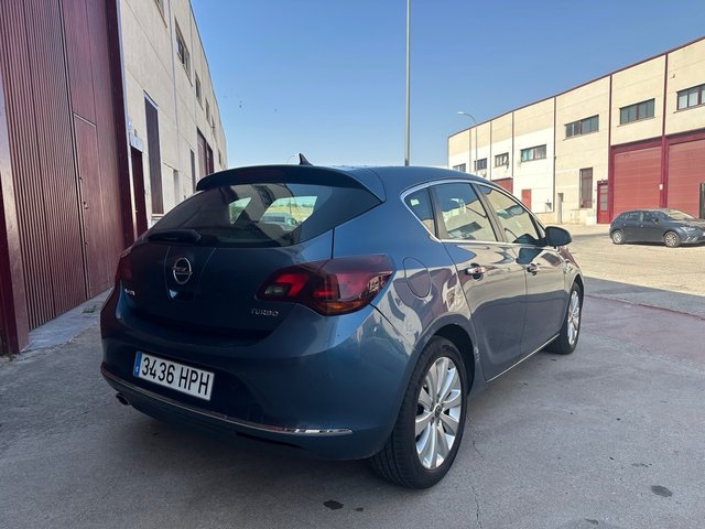 Opel Astra TURBO, 138000kms, C, financiación 100%