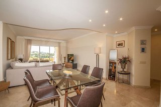 Piso en venta en Elviria en Marbella