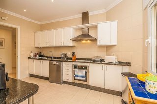 Piso en venta en Elviria en Marbella