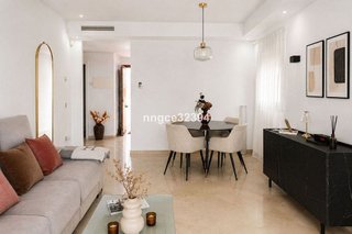 Piso en venta en Los Naranjos - Las Brisas en Marbella