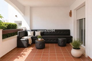 Piso en venta en Los Naranjos - Las Brisas en Marbella