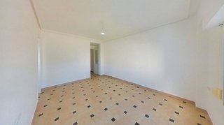 Piso en venta en Benicalap en Valencia