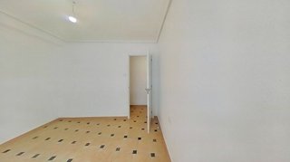Piso en venta en Benicalap en Valencia