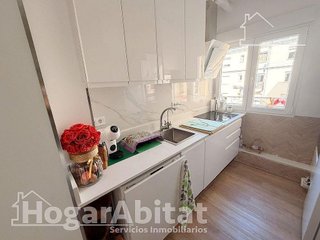 Piso en venta en L´Amistat en Valencia