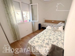 Piso en venta en L´Amistat en Valencia