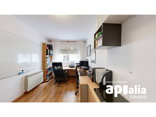 Piso en venta en Centre - Cordelles en Cerdanyola del Vallès