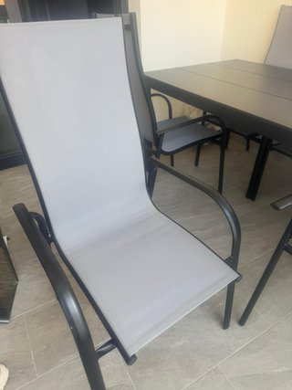 Mesa y 6 Sillas Jardín Sin Uso