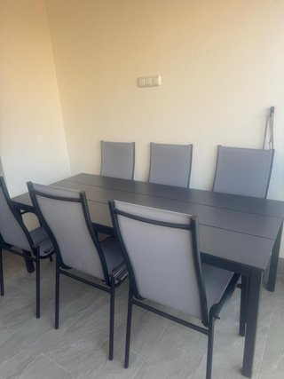 Mesa y 6 Sillas Jardín Sin Uso