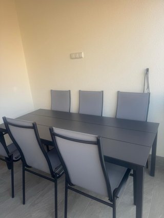 Mesa y 6 Sillas Jardín Sin Uso