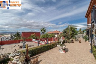 Chalet en venta en Huétor Vega